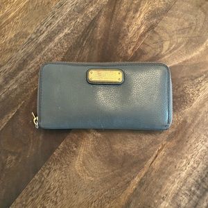 Marc by Marc Jacobs Zipping Wallet